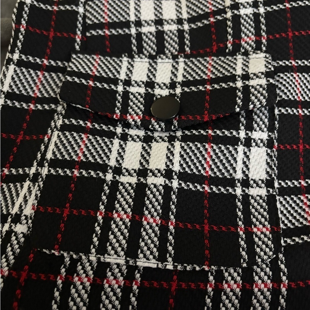 Ultra Chic Black, White, & Red Plaid Blazer with Pockets - Picture 8 of 10